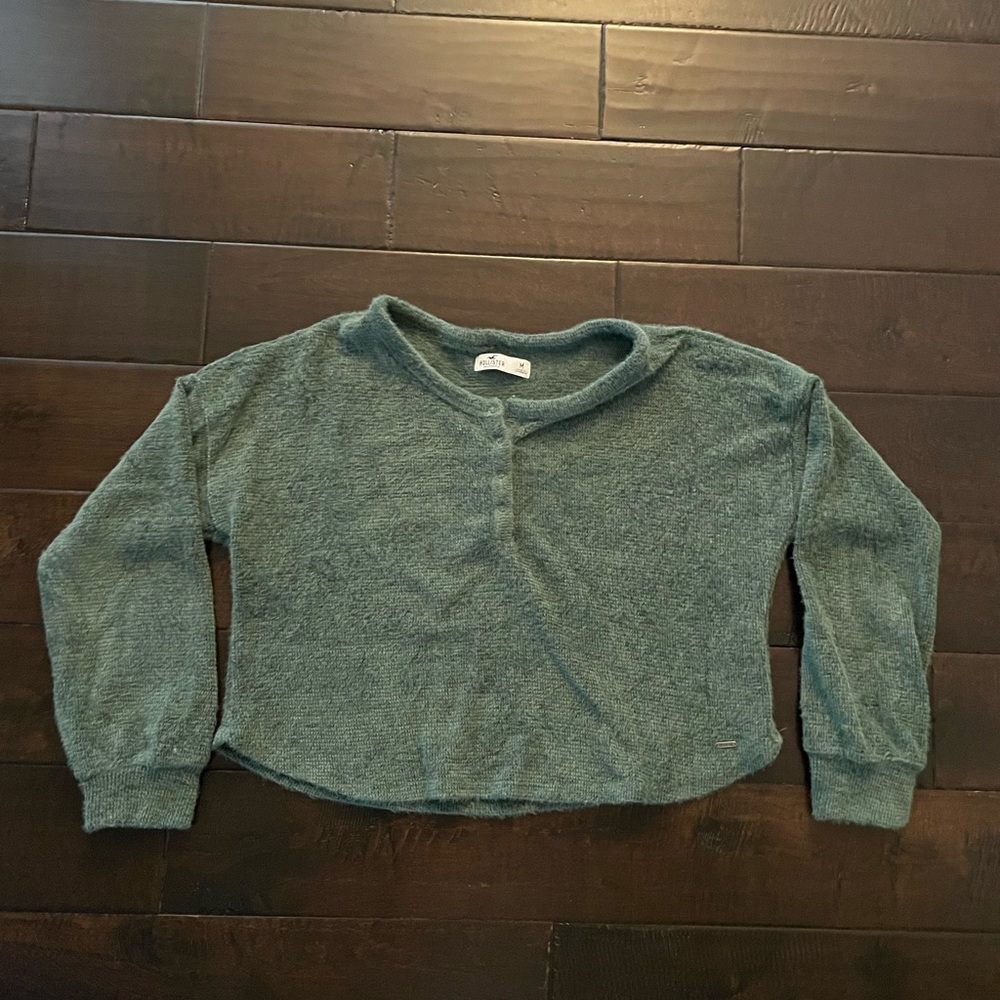 Hollister Dark Green Fuzzy Long Sleeve Cropped Top